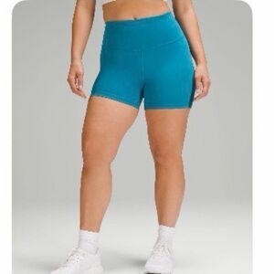 Lululemon Blue Wunder Train Contour Shorts 4”